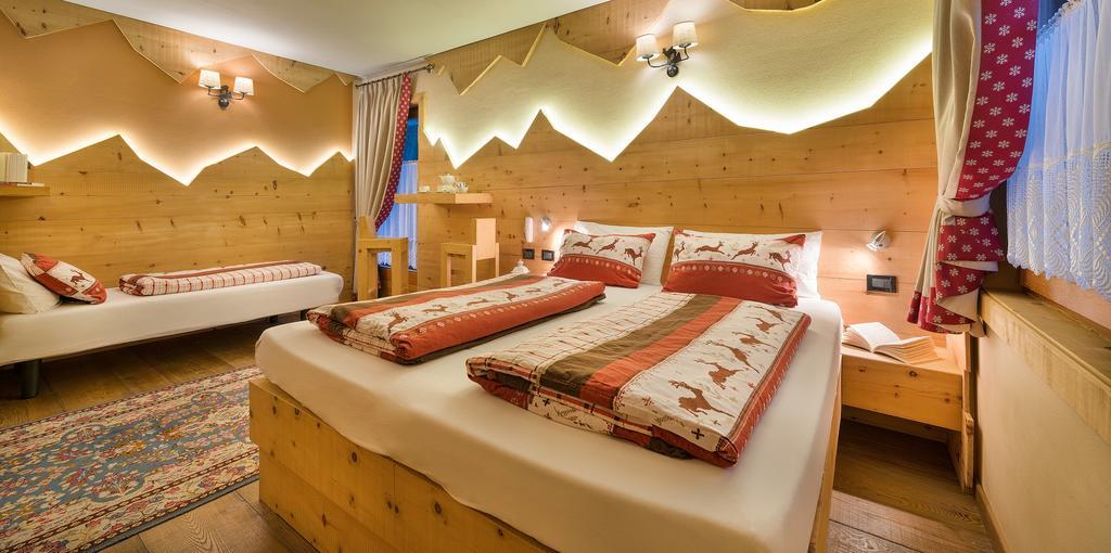 Hotel Astra Ливиньо Экстерьер фото